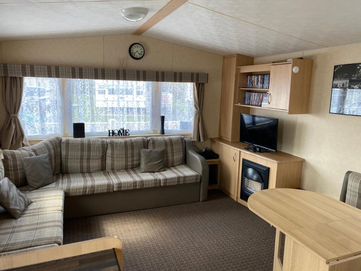 3 Bedroom 8 Berth Standard Basic Caravans With Hot Tub,Mountain Bikes Tattershall Εξωτερικό φωτογραφία